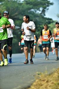 BIB: 012, 47351
                            <button type="button" onclick="openModal(10133846)" class="btn btn-primary btn-sm float-right btn-popup" data-toggle="modal" data-target=".modal-high-quality">
                        <i class="fas fa-shopping-cart"></i> Add to Cart
                    </button>
                                            <button type="button" onclick="isThisMe(10133846, true)" class="btn btn-success btn-sm float-right btn-popup btn-isme hidden" data-toggle="tooltip" data-placement="bottom" title="นี่คือรูปของคุณใช่ไหม คลิกที่นี่เพื่อเอาเข้าอัลบั้ม">
                        <i class="fas fa-plus"></i> Add to album
                    </button>
                    <button type="button" onclick="isThisMe(10133846, false)" class="btn btn-warning btn-sm float-right btn-popup btn-isnotme hidden">
                        <i class="fas fa-ban"></i> Remove from album
                    </button>